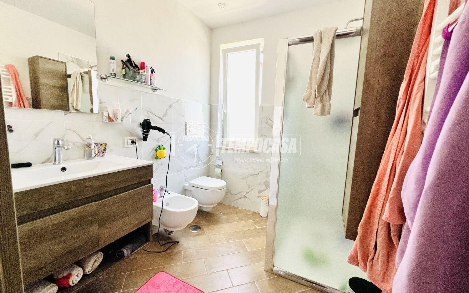 4-salle Villa à Civitavecchia, Italy No. 266231