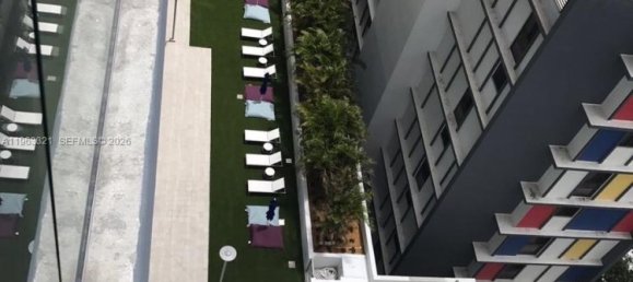 1 Schlafzimmer Gewerbliche Immobilien in Miami, USA, Nr. 615571 2