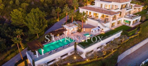 9 bedrooms Villa in Marbella, Spain No. 86627 4