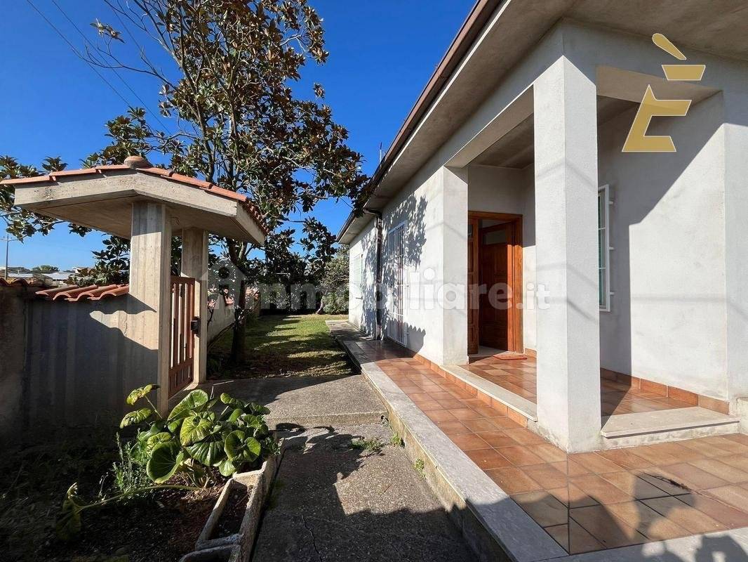 Villa T3 em Aprilia, Italy N.º 269628