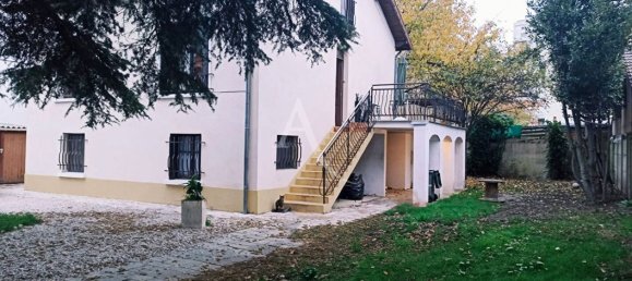 5 bedrooms House in Rosny-sous-Bois, France No. 182328 3