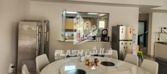 4 bedrooms Townhouse in Al Hamra Village, UAE No. 39382 10