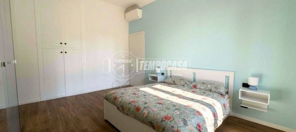 2 bedrooms Apartment in Milan, Italy No. 340523 8