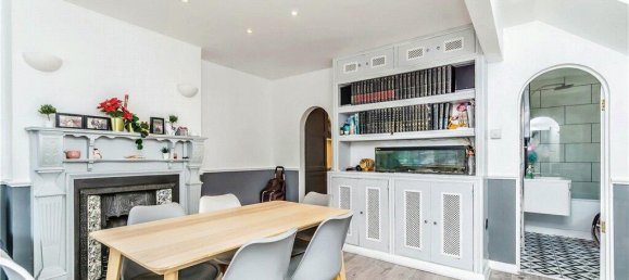 4 bedrooms Commercial property in Croydon, United Kingdom No. 7980 31