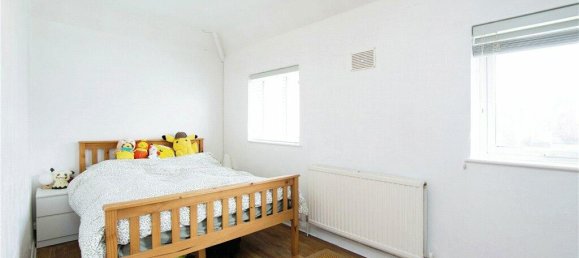 4 bedrooms Commercial property in Croydon, United Kingdom No. 7980 36