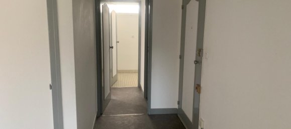 1 bedroom Apartment in Saint-Quentin, France No. 81001 5