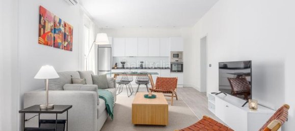 Apartamento de 2 dormitorios en Madrid, Spain No. 115593 2