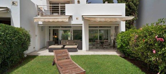 5 bedrooms House in Marbella, Spain No. 242066 2