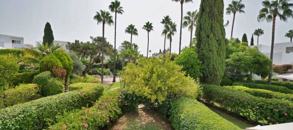 5 bedrooms House in Marbella, Spain No. 242066 20