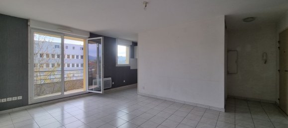 1 bedroom Apartment in Forbach, France No. 57432 4