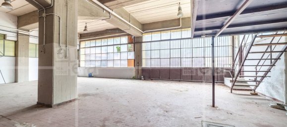  مستودع في Rome, Italy 700متر مربع رقم 311543 12