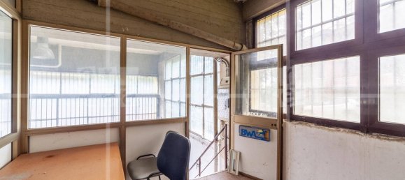  مستودع في Rome, Italy 700متر مربع رقم 311543 16