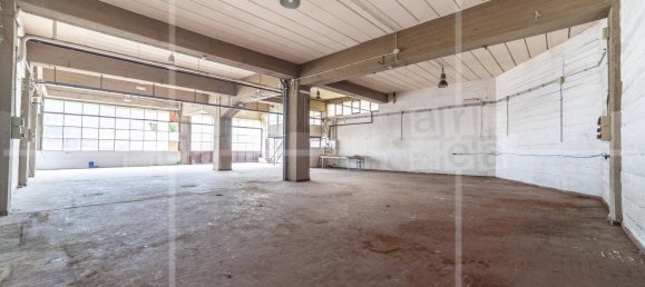  مستودع في Rome, Italy 700متر مربع رقم 311543 21