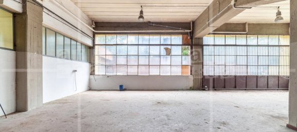  مستودع في Rome, Italy 700متر مربع رقم 311543 10