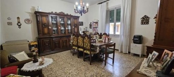 10 rooms House in Empoli, Italy No. 32322 9