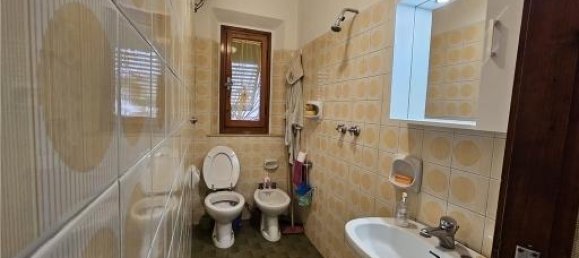 10 rooms House in Empoli, Italy No. 32322 21