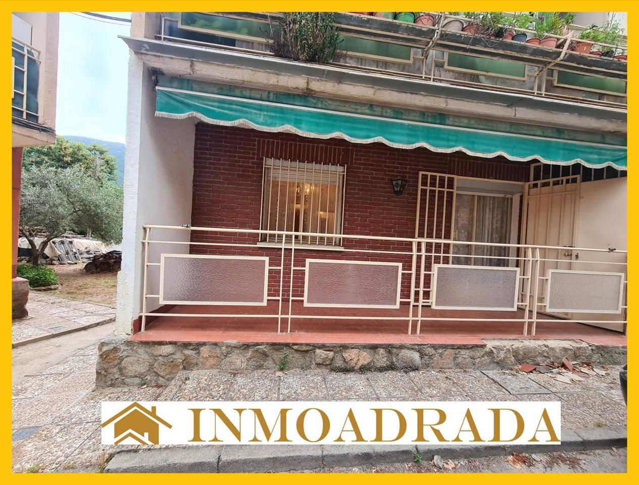 3 bedrooms Apartment in La Adrada, Spain No. 161062