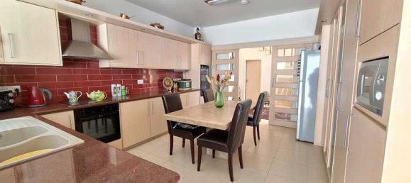 4 bedrooms Villa in Pano Platres, Cyprus No. 13795 5