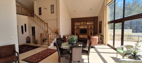 4 bedrooms Villa in Pano Platres, Cyprus No. 13795 8