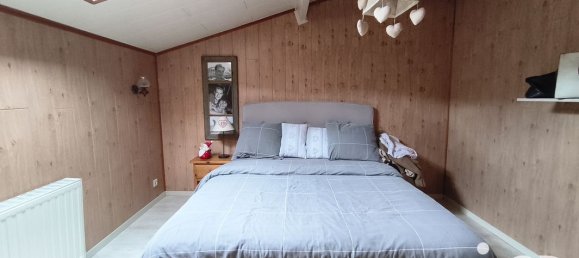 Casa de 3 dormitorios en Anchamps, France No. 329655 2