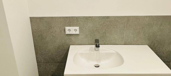 6غرفة شقة في Linz, Austria رقم 240017 22