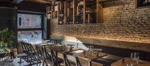 3 rooms Commercial property in Chioggia, Italy No. 228589 11