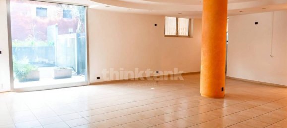 2-Zimmer Gewerbliche Immobilie in Catania, Italy, Nr. 42067 2