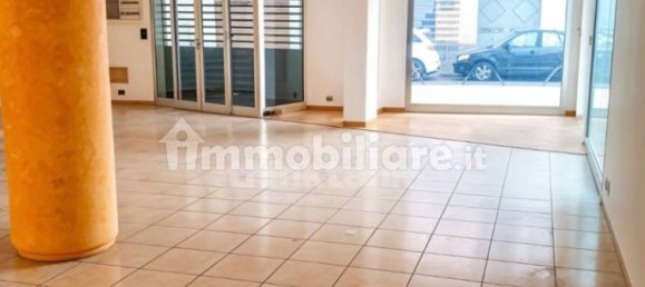 2-Zimmer Gewerbliche Immobilie in Catania, Italy, Nr. 42067 4