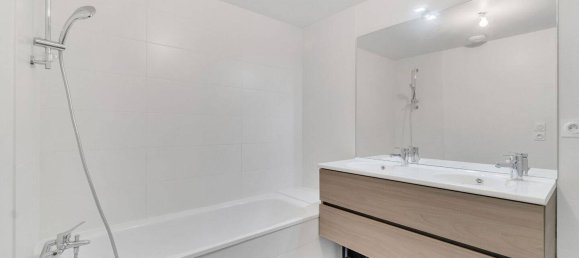 Квартира с 3 спальнями в Шамбери, Франция № 322420 10