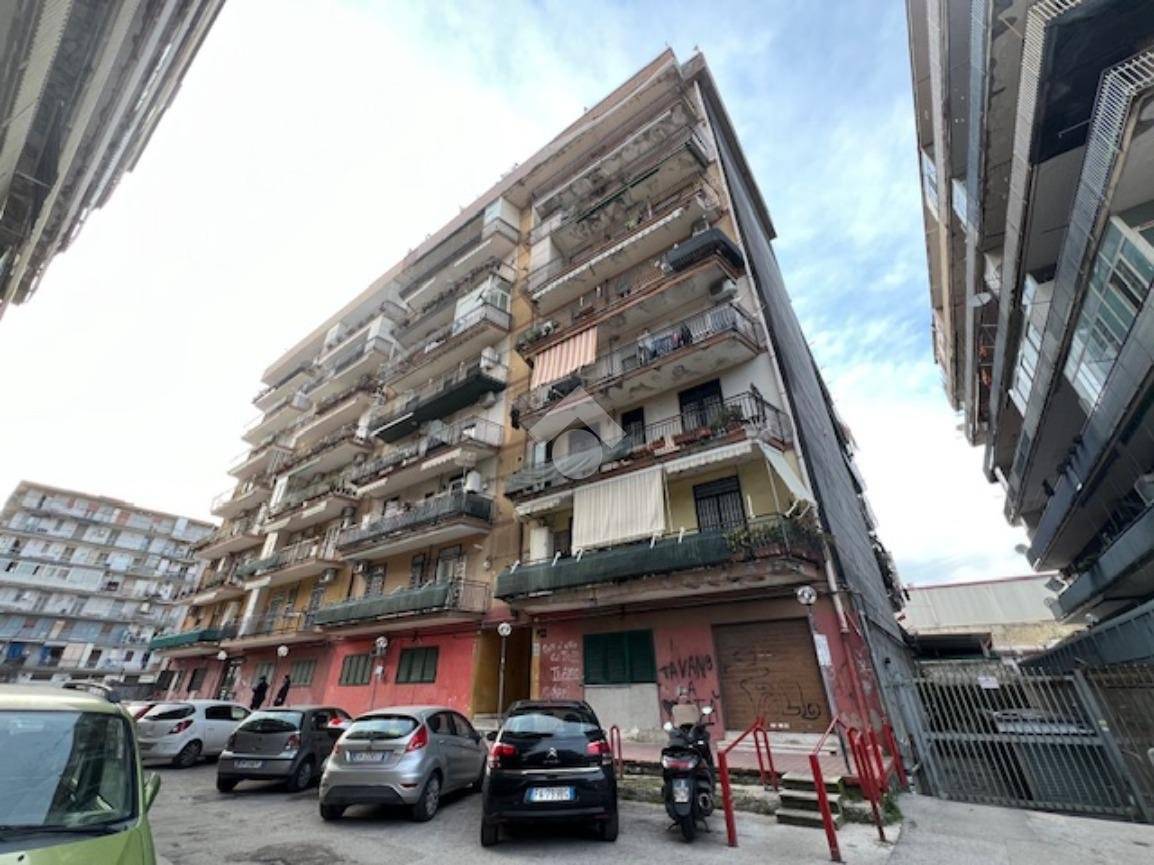 Apartamento T2 em Naples, Italy N.º 313635