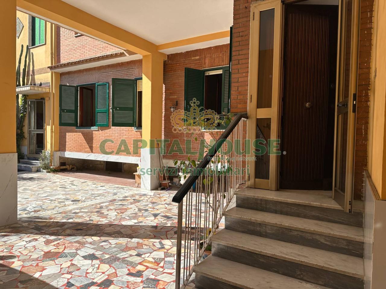 Apartamento de 4 divisões em Afragola, Italy N.º 39369