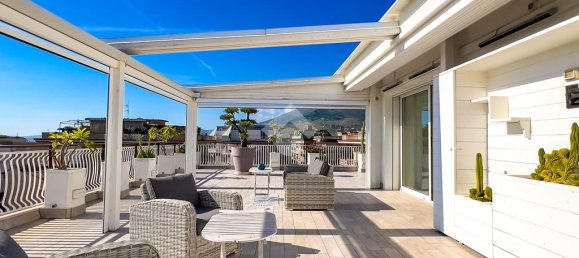 Пентхаус с 3 спальнями в Формия, Италия № 310118 14