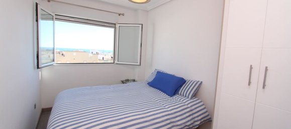 Apartamento de 4 dormitorios en Guardamar del Segura, Spain No. 182947 8
