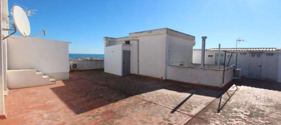 Apartamento de 4 dormitorios en Guardamar del Segura, Spain No. 182947 15