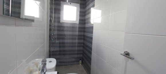 Apartamento de 4 dormitorios en Guardamar del Segura, Spain No. 182947 12