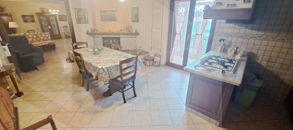 Квартира с 4 комнатами в Джульяно ин Кампанья, Италия № 26497 2