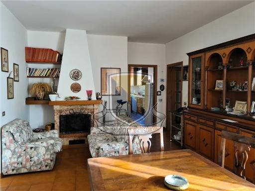 5 rooms Apartment in Sovicille, Italy No. 30302