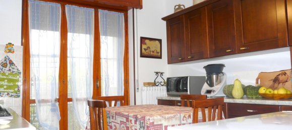 5-Zimmer Wohnung in Vercelli, Italy, Nr. 66797 2