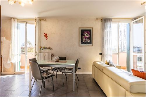 2 bedrooms Duplex in Besana in Brianza, Italy No. 279224