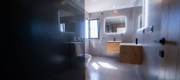 7 bedrooms Villa in Quarteira, Portugal No. 33035 22