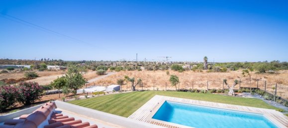 7 bedrooms Villa in Quarteira, Portugal No. 33035 10
