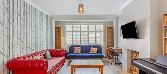 2 bedrooms Apartment in London, United Kingdom No. 13953 11