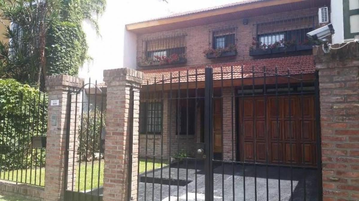 4 bedrooms House in Vicente Lopez, Argentina No. 5781