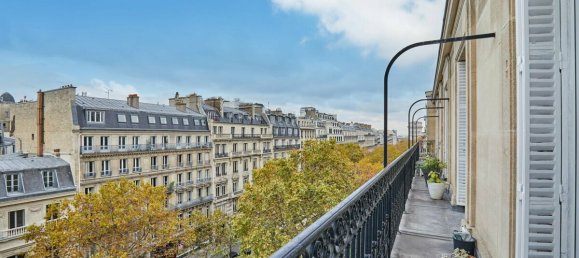 4 bedrooms Apartment in Paris, France No. 162877 12