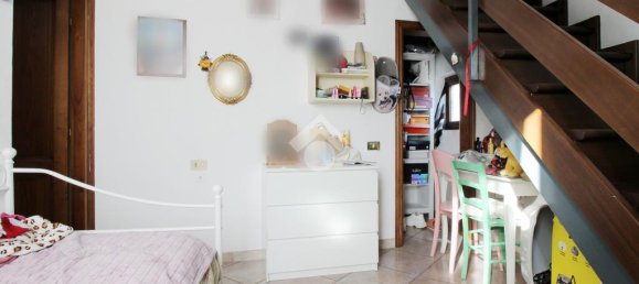 3 bedrooms House in Prato, Italy No. 60422 22