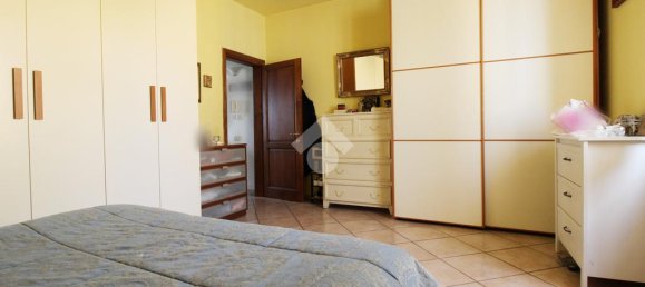 3 bedrooms House in Prato, Italy No. 60422 17