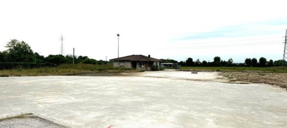 Земельный участок 10400м² в Монтеккьо Прекальчино, Италия № 291351 6