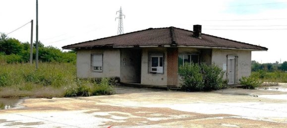 Земельный участок 10400м² в Монтеккьо Прекальчино, Италия № 291351 2