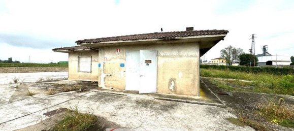 Земельный участок 10400м² в Монтеккьо Прекальчино, Италия № 291351 11