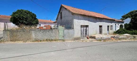 3 bedrooms House in Rio Maior, Portugal No. 21859 5